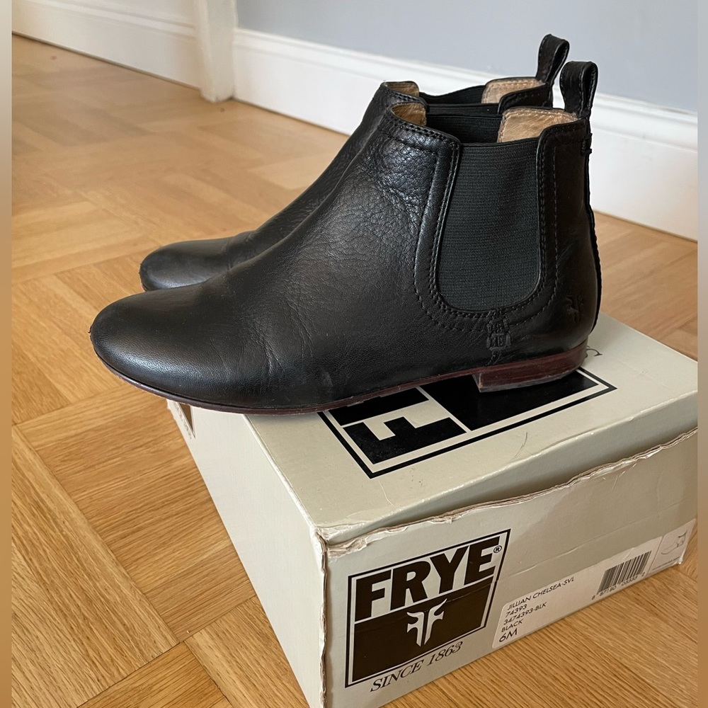 Frye Jillian Chelsea Boot